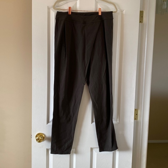Lululemon Stretchy Pants - Picture 1 of 5